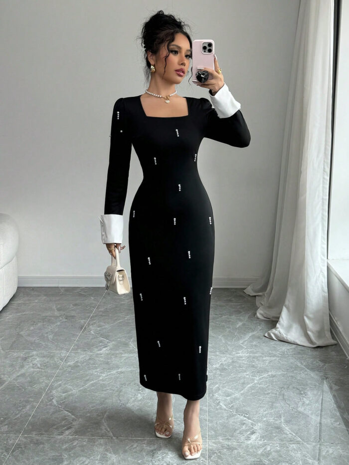 فستان اسود طويل ضيق